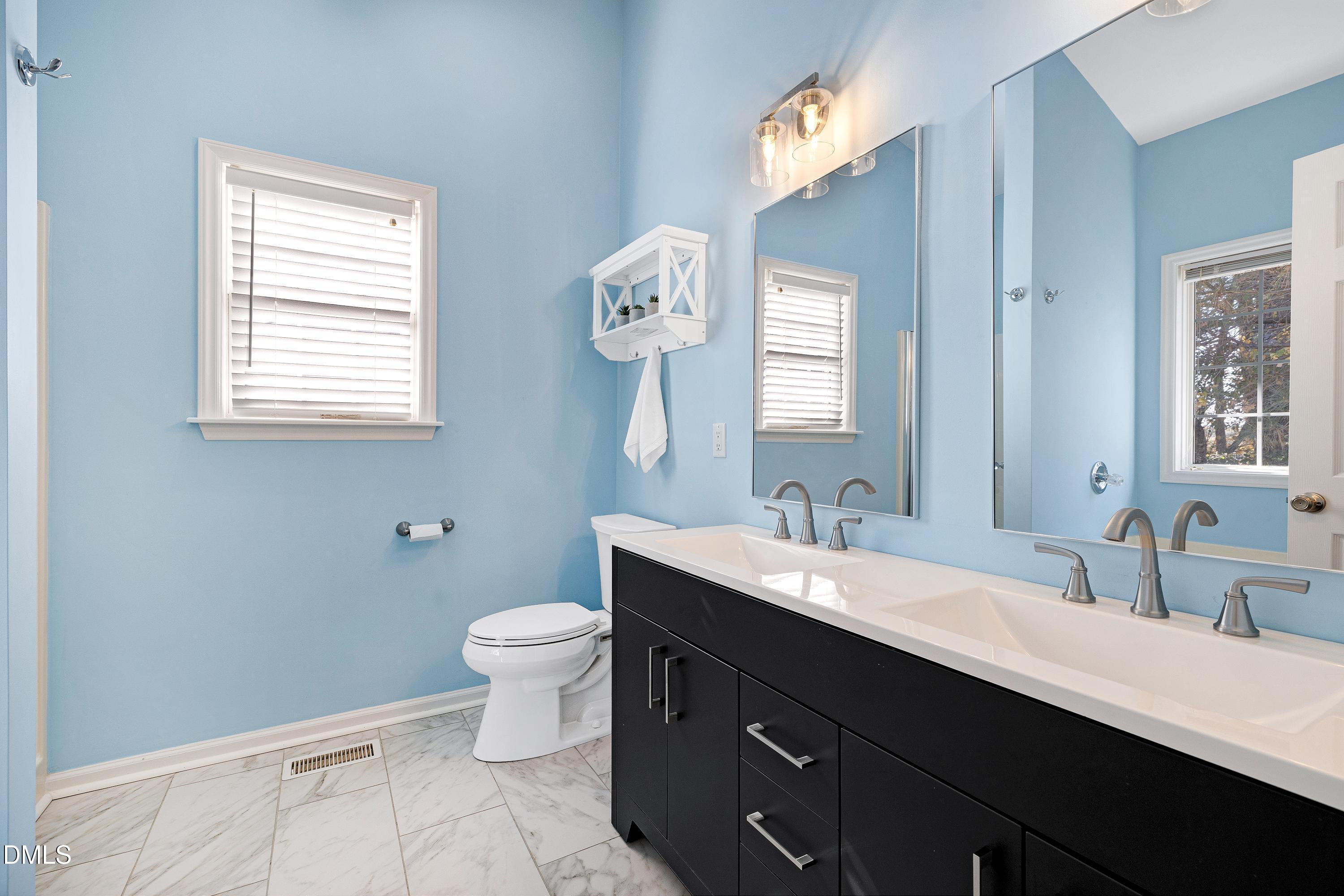 105 Grassy Ridge Court Apex, NC 27502 - Photo 16 of 34 Scene-22