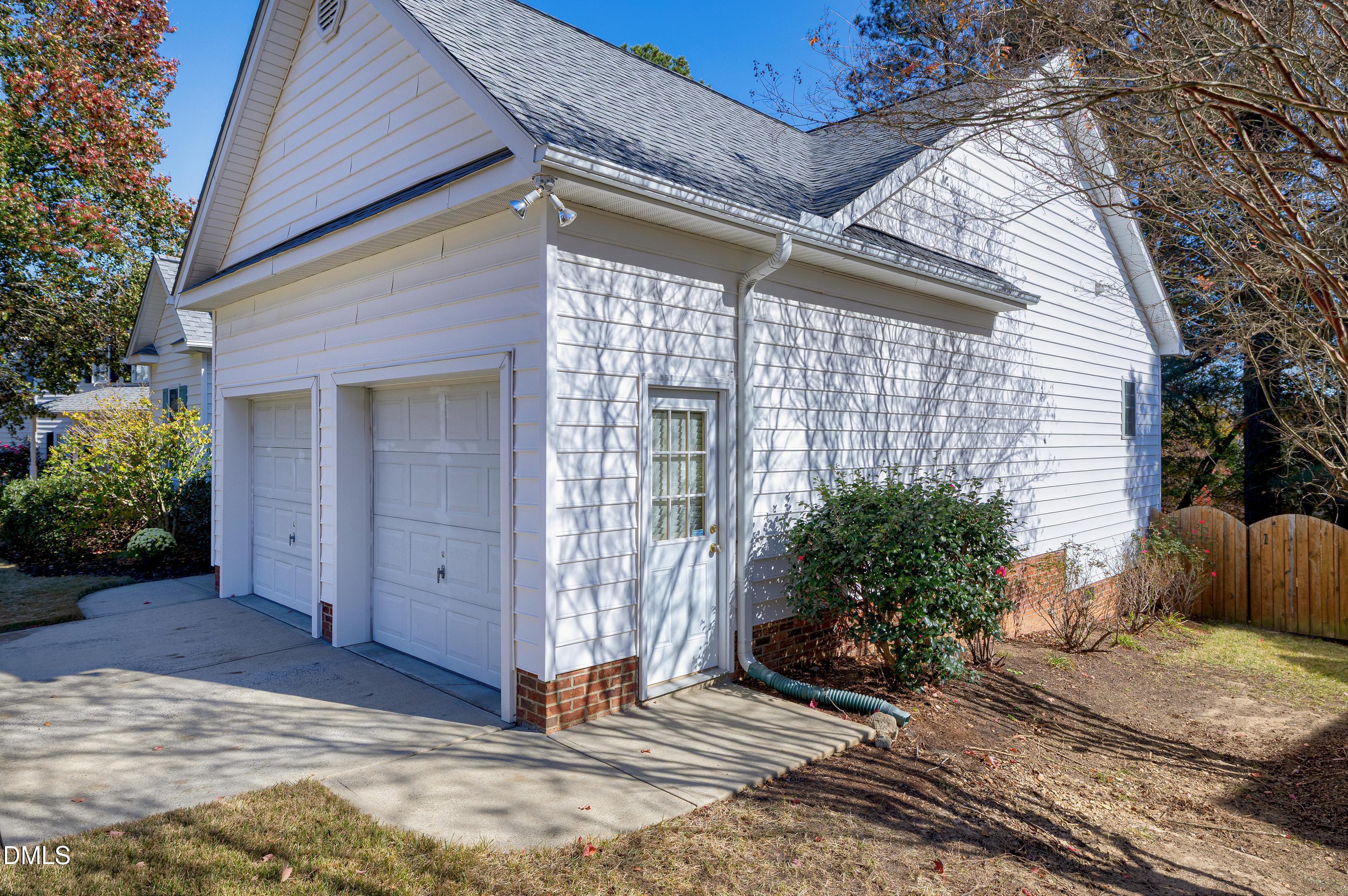 105 Grassy Ridge Court Apex, NC 27502 - Photo 23 of 34 Scene-33