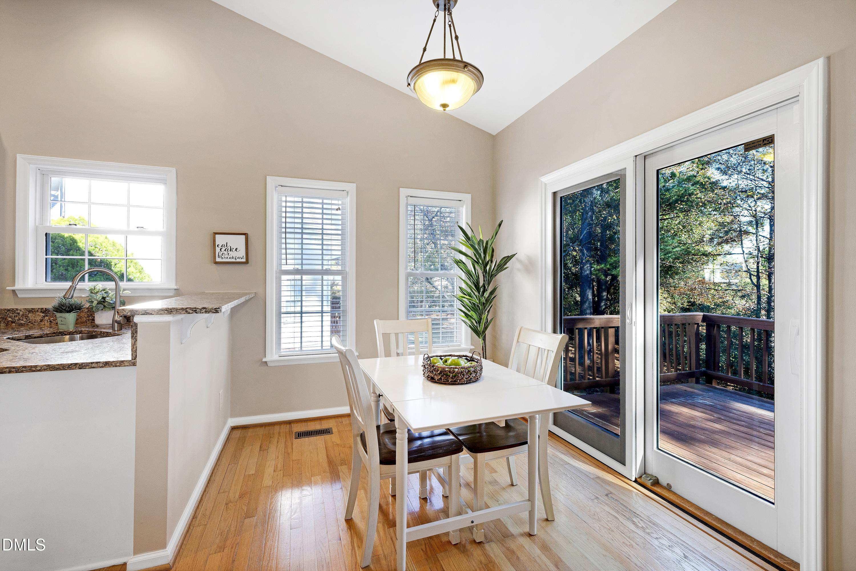 105 Grassy Ridge Court Apex, NC 27502 - Photo 7 of 34 Scene-12