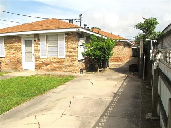 $268,000 | 3619 Rose Avenue, Chalmette, LA 70043
