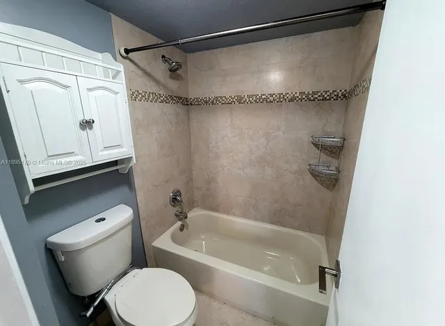 $249,900 | 10425 Southwest 112th Avenue, Unit 113, Miami, FL 33176