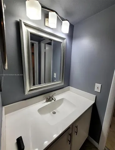 $249,900 | 10425 Southwest 112th Avenue, Unit 113, Miami, FL 33176