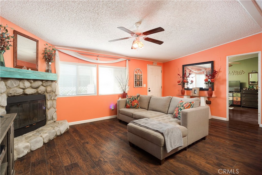 36200 Paradise Ranch Road, Unit 119 Castaic, CA 91384 - Photo 6 of 25 Gallery Image 6