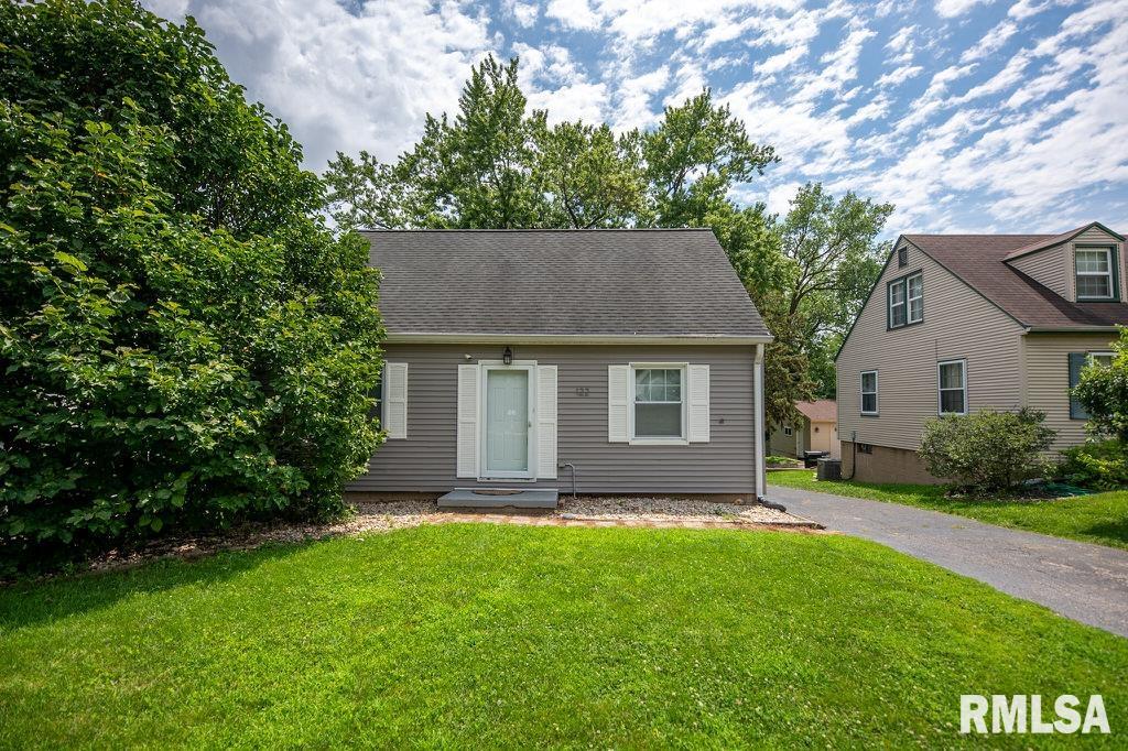 122 East Cherry Ridge Road Peoria, IL 61614 - Photo 2 of 34