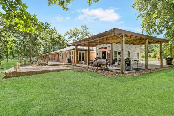 $375,000 | 36 Jamaica Lane, Normangee, TX 77871