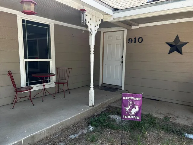 a view of a interior of the house