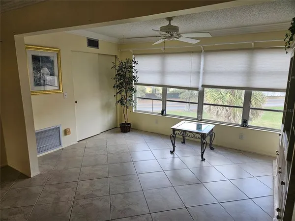 $1,599 | 2436 Rhodesian Drive, Unit 48, Clearwater, FL 33763