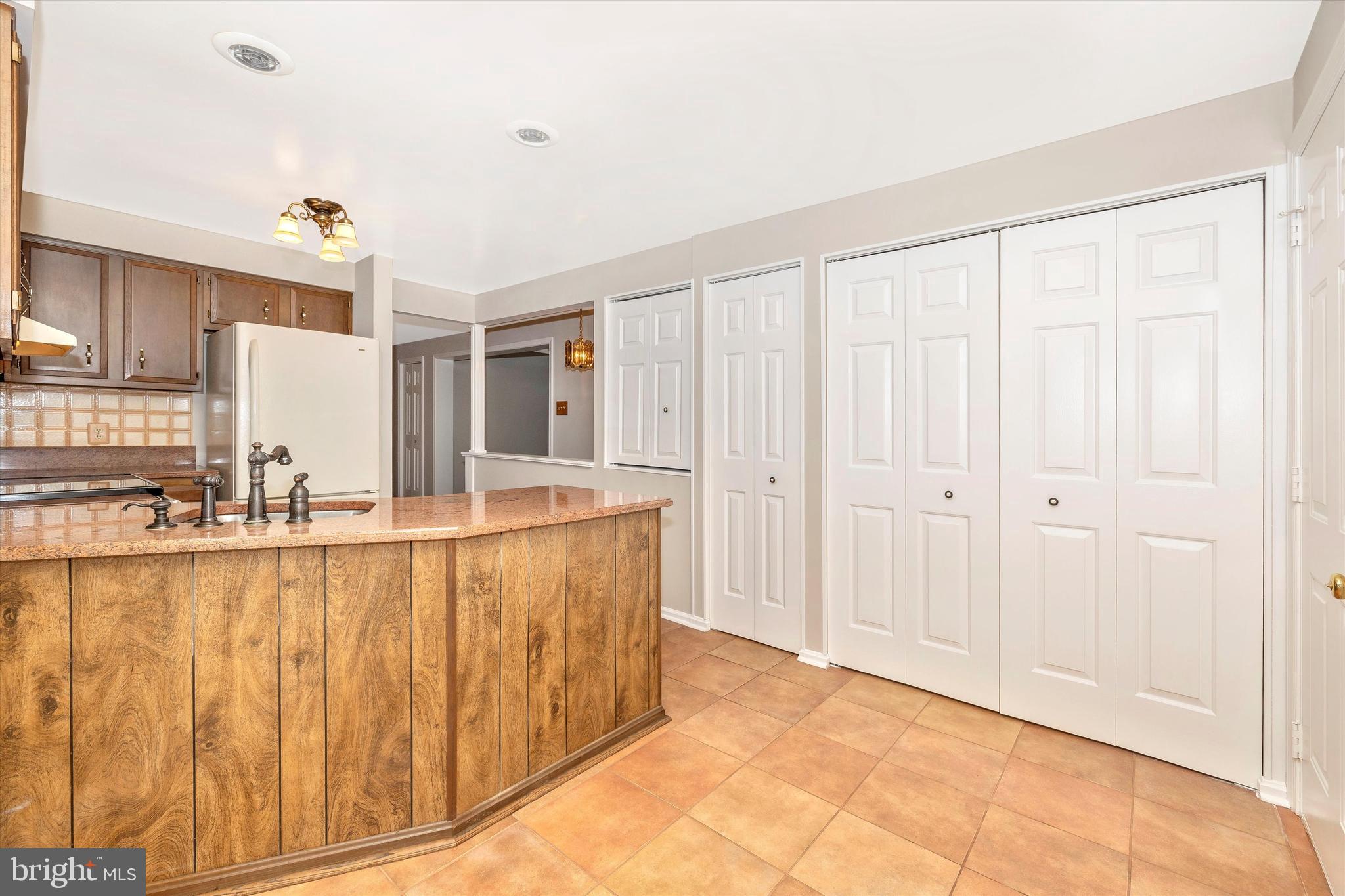 16417 Old Frederick Road Mount Airy, MD 21771 - Photo 12 of 63 Gallery Image 12