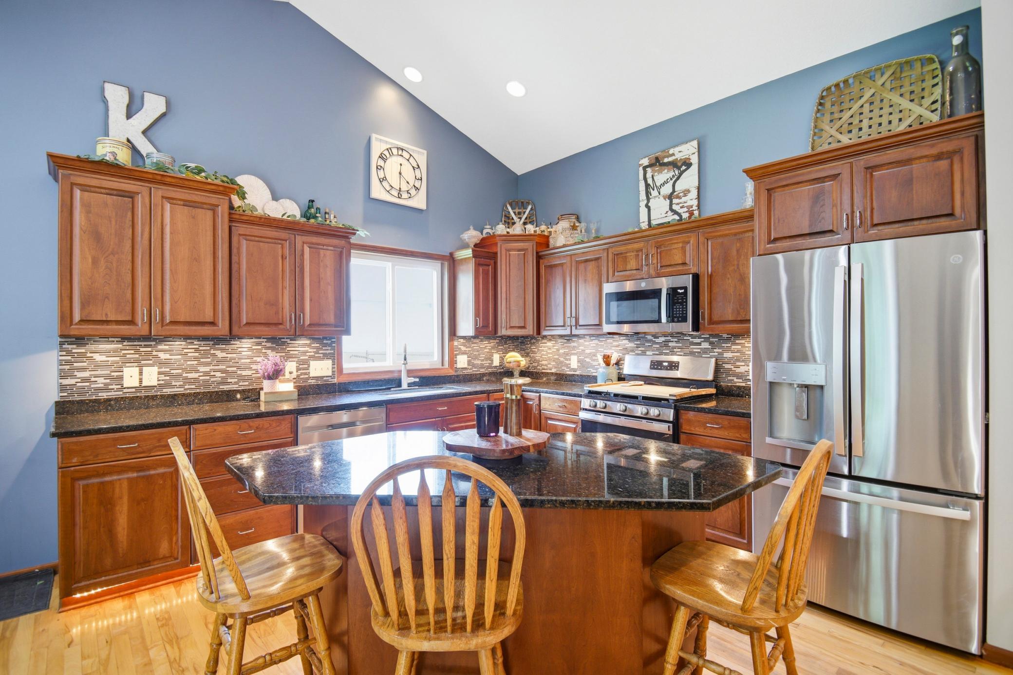 1102 28th Street Southwest Austin, MN 55912 - Photo 7 of 67