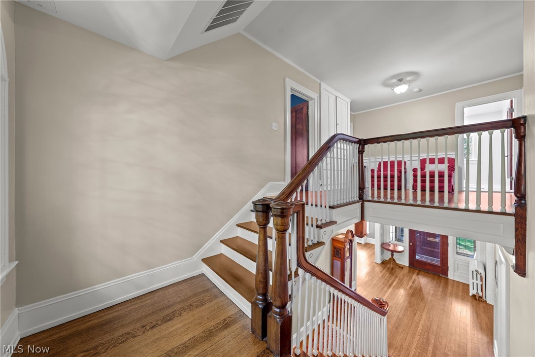 3050 Monmouth Road Cleveland Heights, OH 44118 - Photo 17 of 42 staircase to mezzanine
