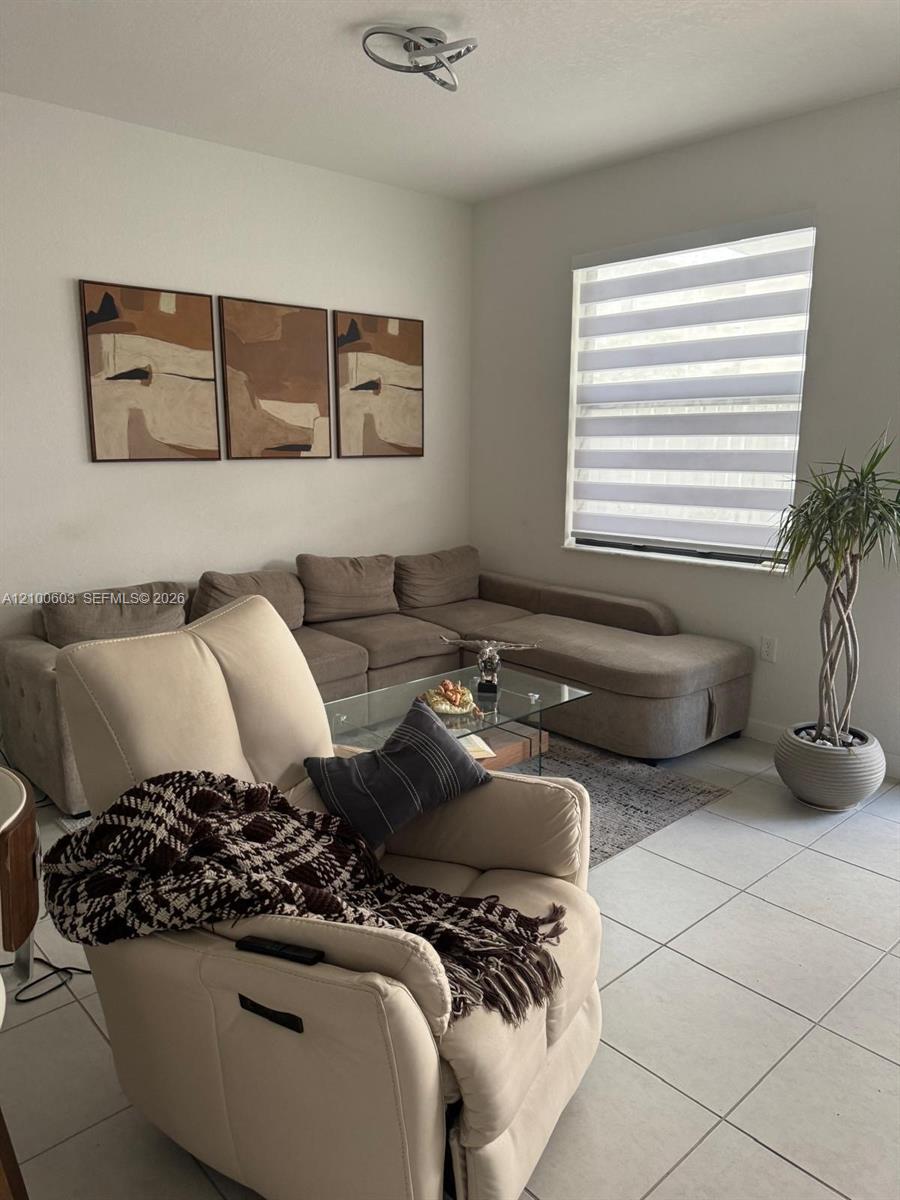 12880 Southwest 232nd Lane Homestead, FL 33032 - Photo 9 of 28 Gallery Image 9