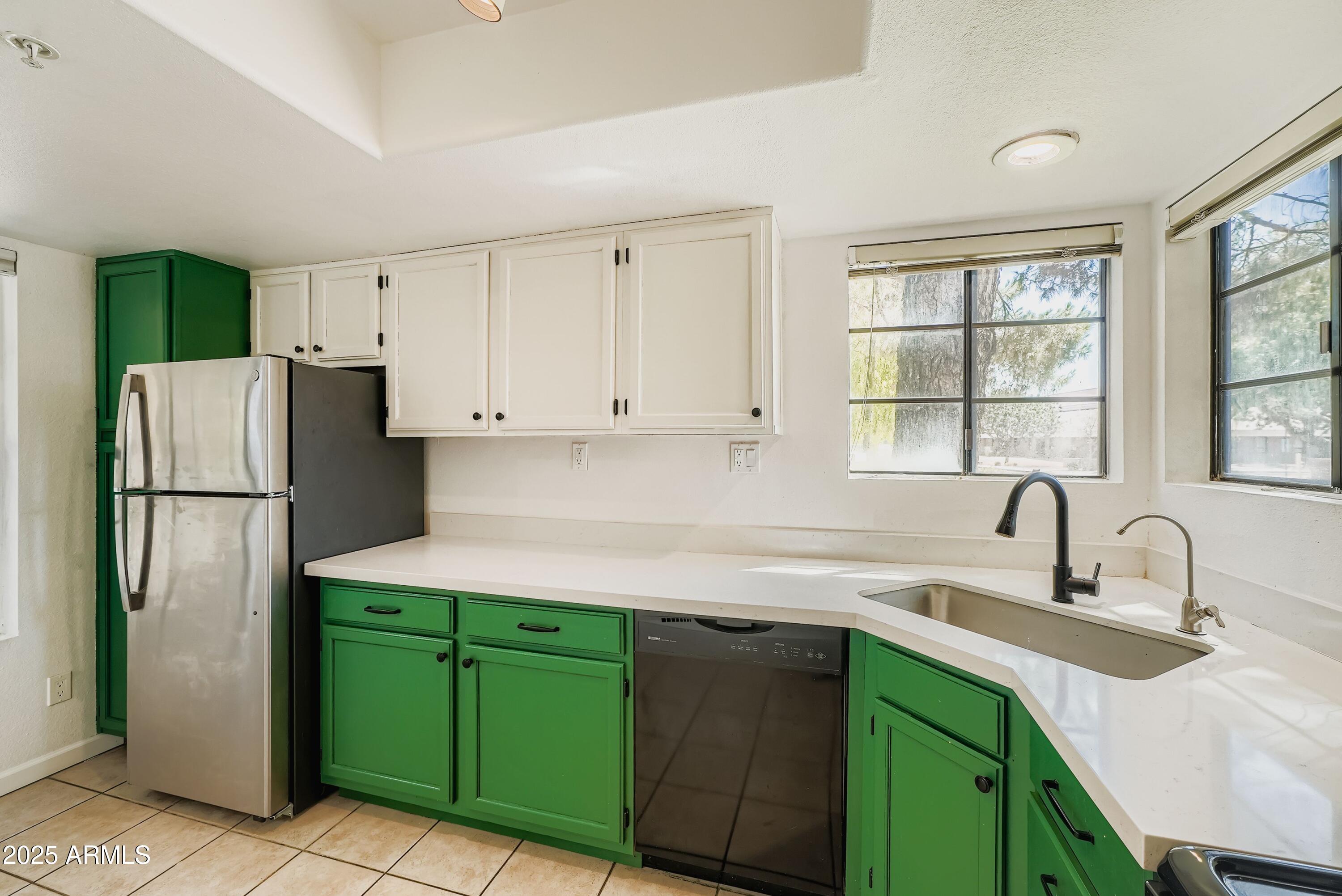 6885 East Cochise Road, Unit 105 Paradise Valley, AZ 85253 - Photo 4 of 11