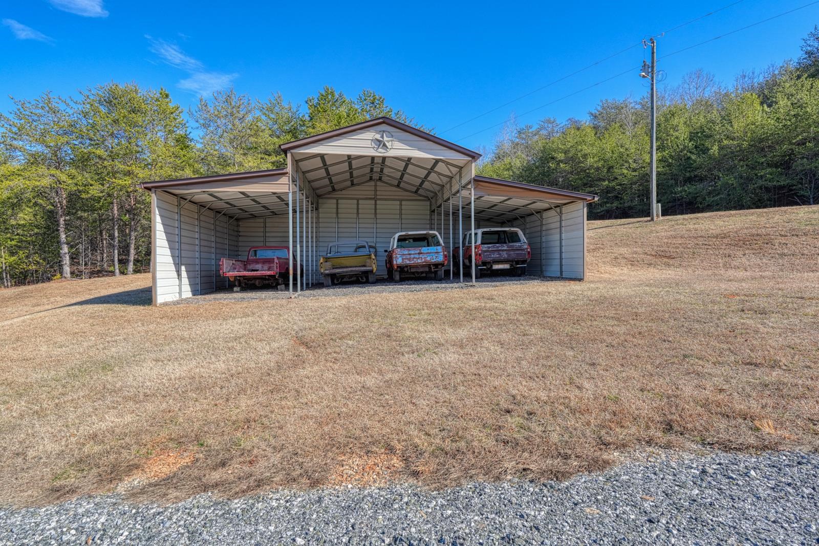275 Michaels Court Chesnee, SC 29323 - Photo 17 of 50