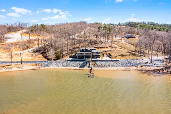 $895,000 | 228 Chickasaw Trace, Cherokee, AL 35616