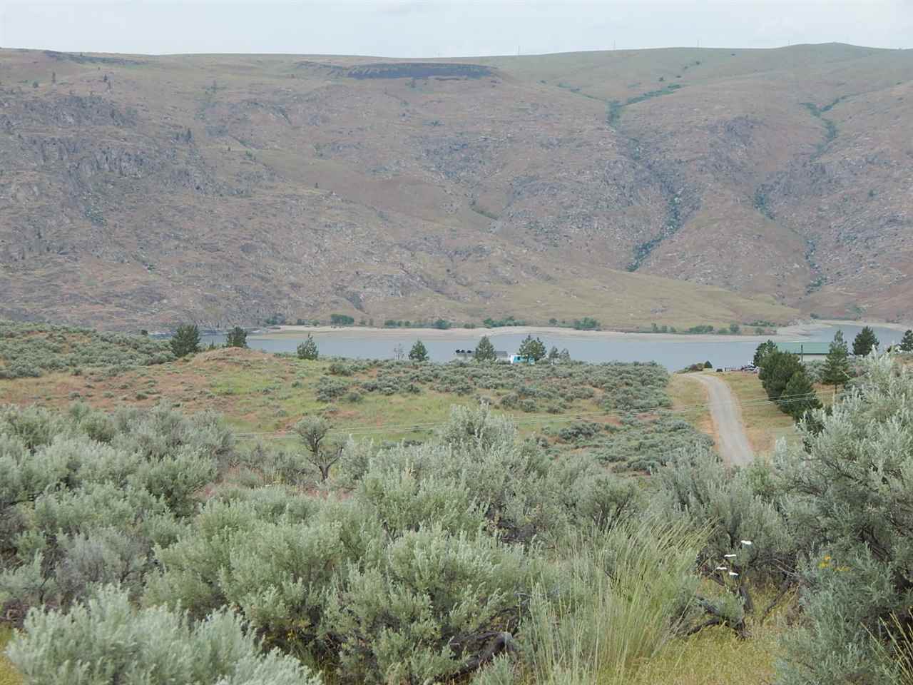 3220 East Spring Canyon Road Grand Coulee, WA 99133 - Photo 3 of 20 Gallery Image 3