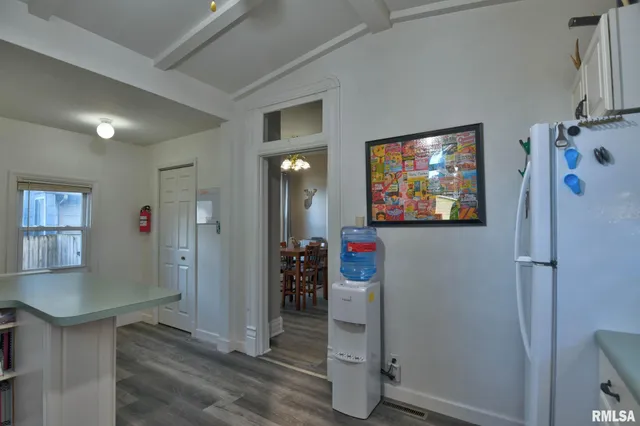 $130,000 | 801 East Park Street, Taylorville, IL 62568