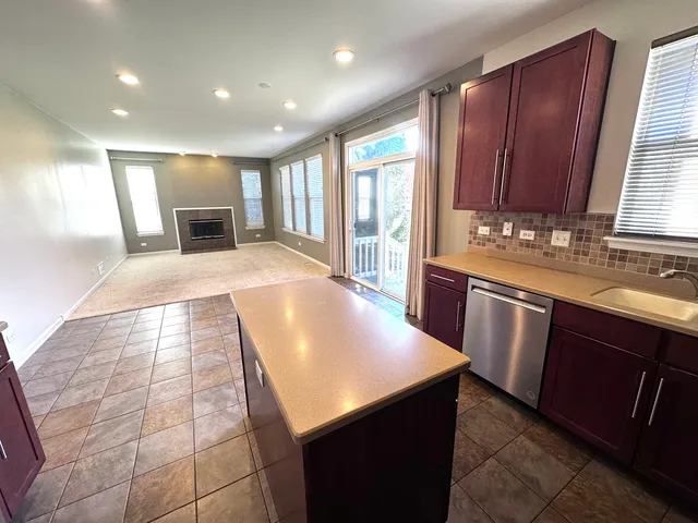 $390,000 | 3134 Kyra Lane, Elgin, IL 60124