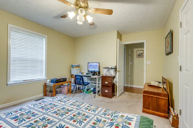 $279,000 | 128 Pin Oaks Lane, Hohenwald, TN 38462