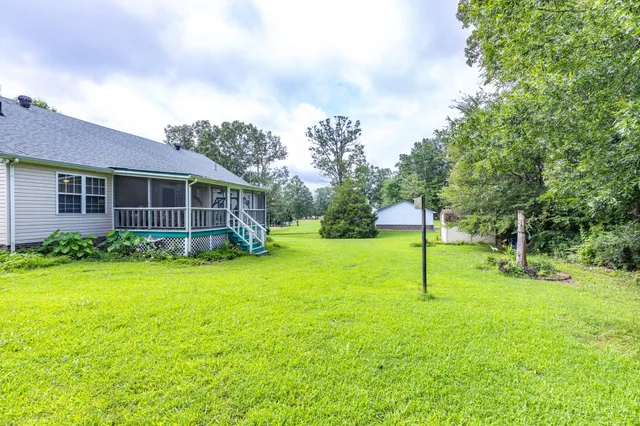 $279,000 | 128 Pin Oaks Lane, Hohenwald, TN 38462