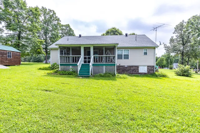 $279,000 | 128 Pin Oaks Lane, Hohenwald, TN 38462