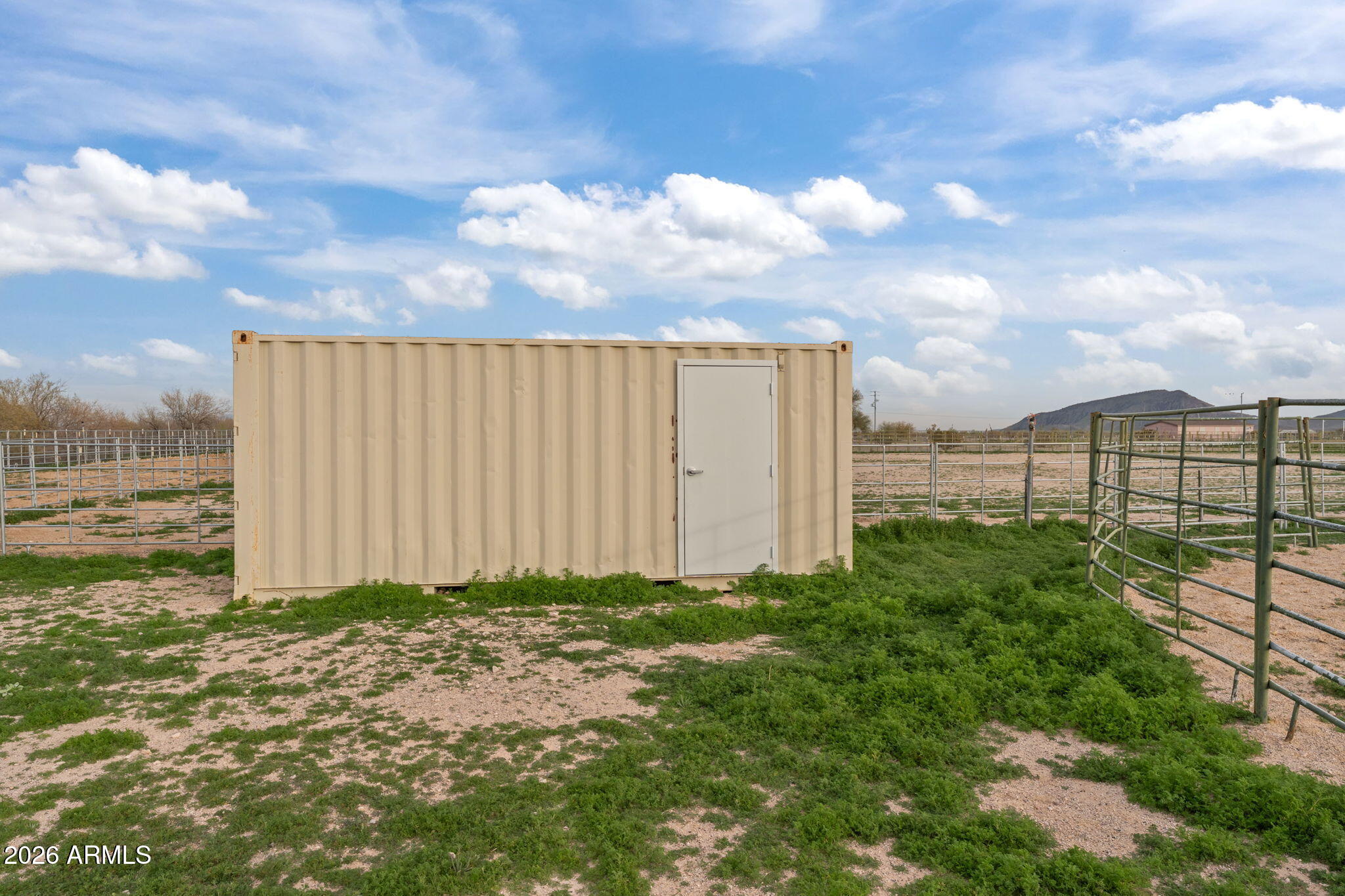 2817 Saddle Vista Road Tonopah, AZ 85354 - Photo 40 of 46 40-web-or-mls-DSC03945