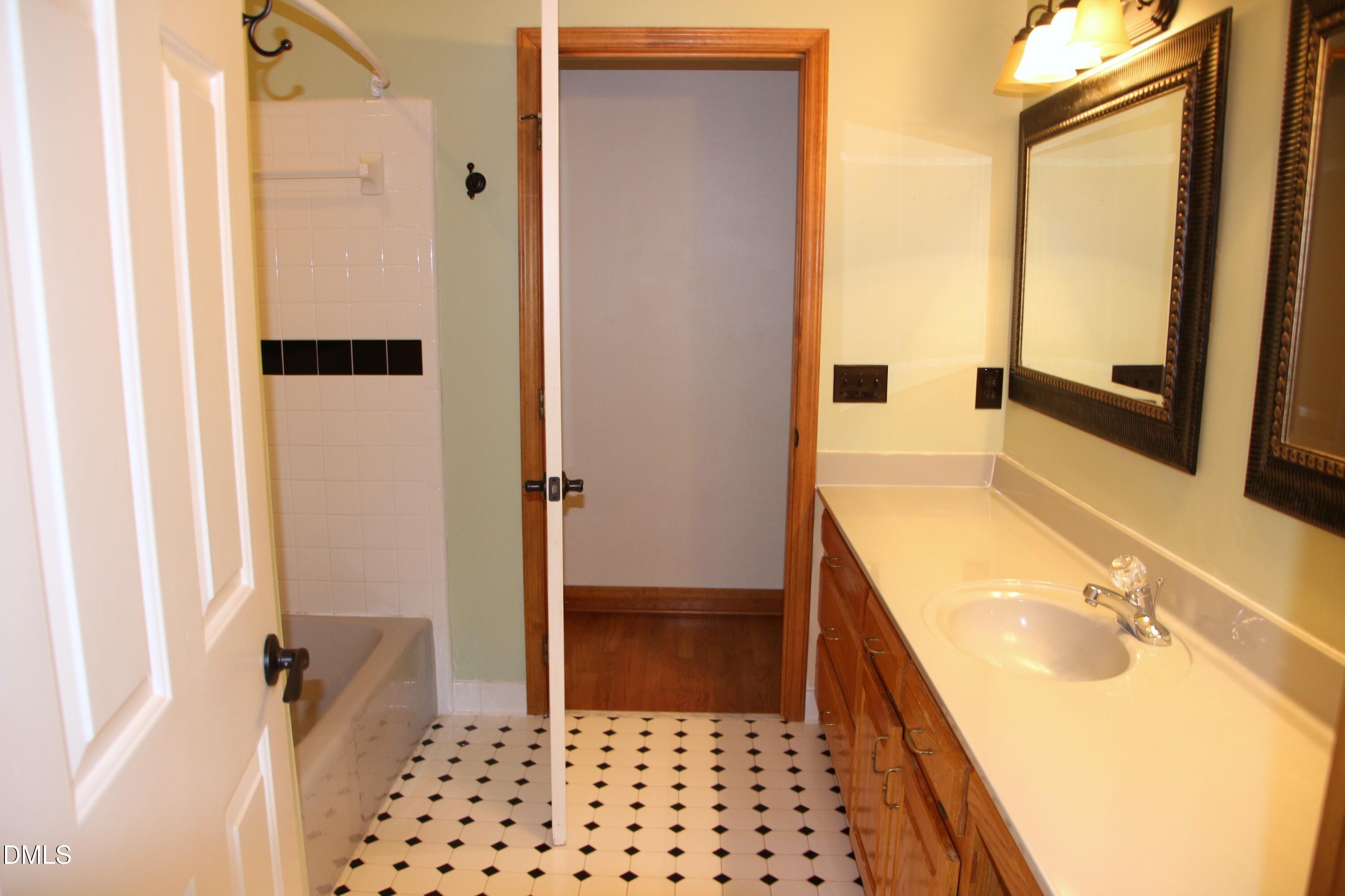 7925 Ragan Road Apex, NC 27502 - Photo 12 of 18 IMG_0105