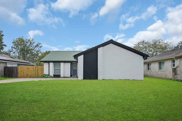 $6,000 | 2903 Dunrich Court, League City, TX 77573