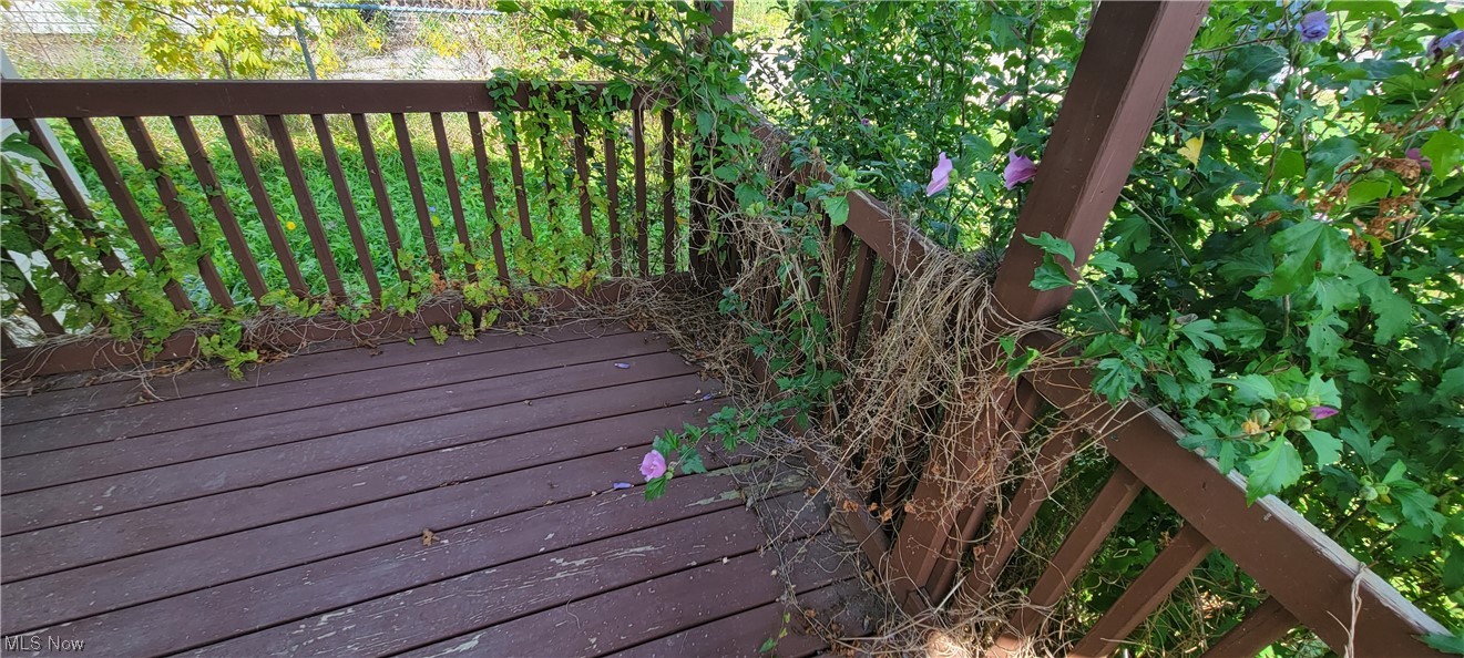 3936 Dunton Road Lorain, OH 44055 - Photo 8 of 35 View of wooden deck