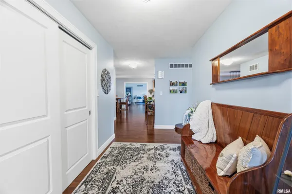 $295,000 | 607 Cherokee Lane, Pontiac, IL 61764
