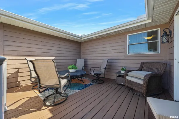 $295,000 | 607 Cherokee Lane, Pontiac, IL 61764