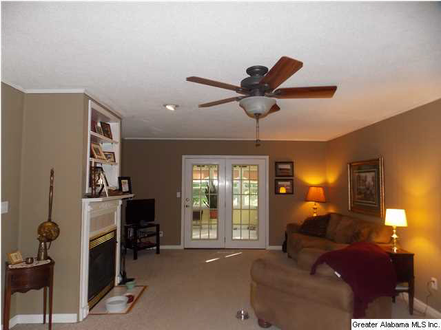 702 Chestnut Street Oneonta, AL 35121 - Photo 3 of 31