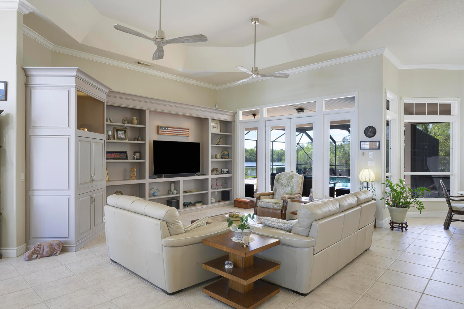 1560 Southwest Dyer Point Road Palm City, FL 34990 - Photo 4 of 40 1560 Dyer Point
