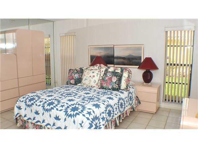 10254 Crosswind Road, Unit 10254 Boca Raton, FL 33498 - Photo 5 of 5 master bdrm