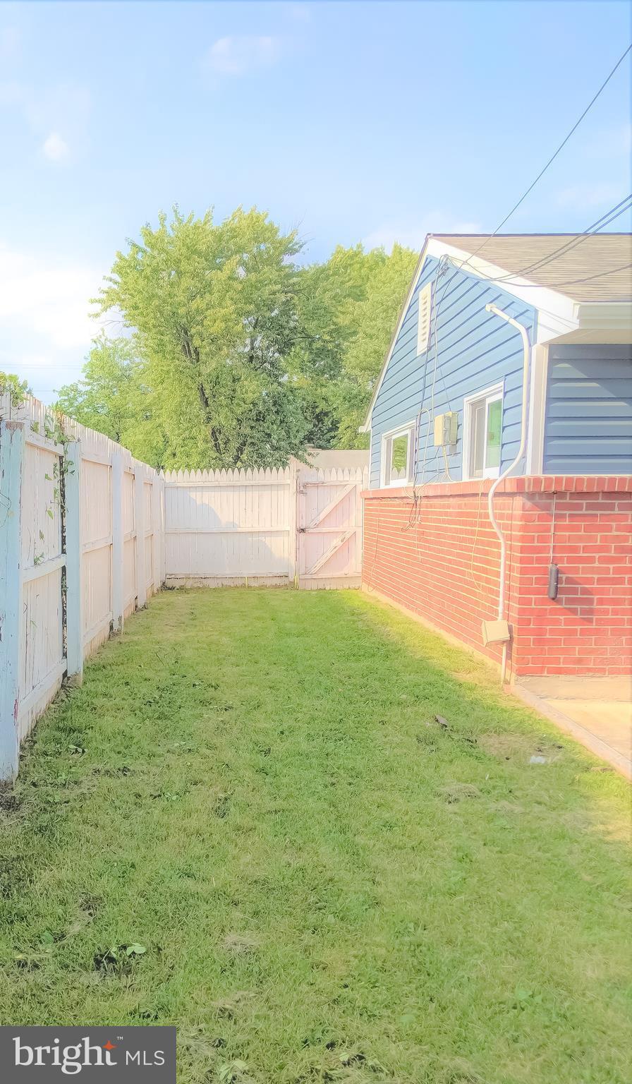 2433 Ellis Road Baltimore, MD 21234 - Photo 6 of 24 Additional Backyard