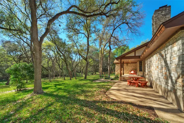 $1,495,000 | 3109 Eanes Circle, Austin, TX 78746