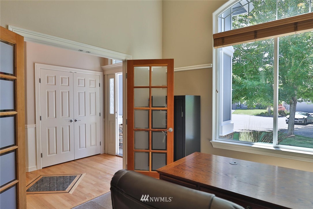 643 Orcas Avenue Northeast Renton, WA 98059 - Photo 16 of 40