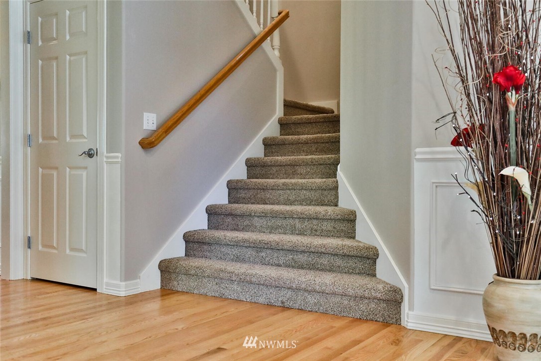 643 Orcas Avenue Northeast Renton, WA 98059 - Photo 18 of 40