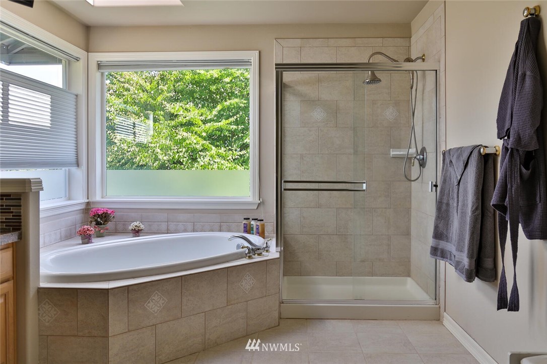 643 Orcas Avenue Northeast Renton, WA 98059 - Photo 23 of 40