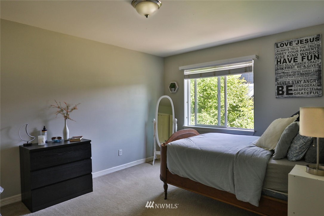 643 Orcas Avenue Northeast Renton, WA 98059 - Photo 26 of 40