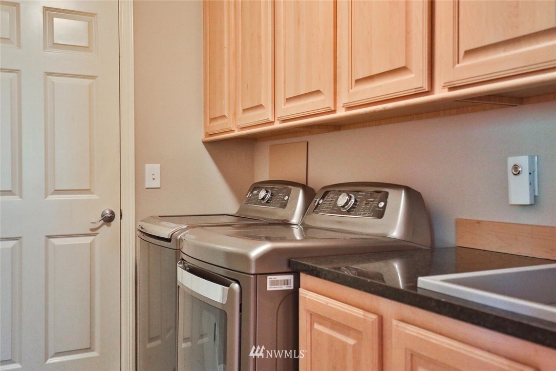 643 Orcas Avenue Northeast Renton, WA 98059 - Photo 31 of 40