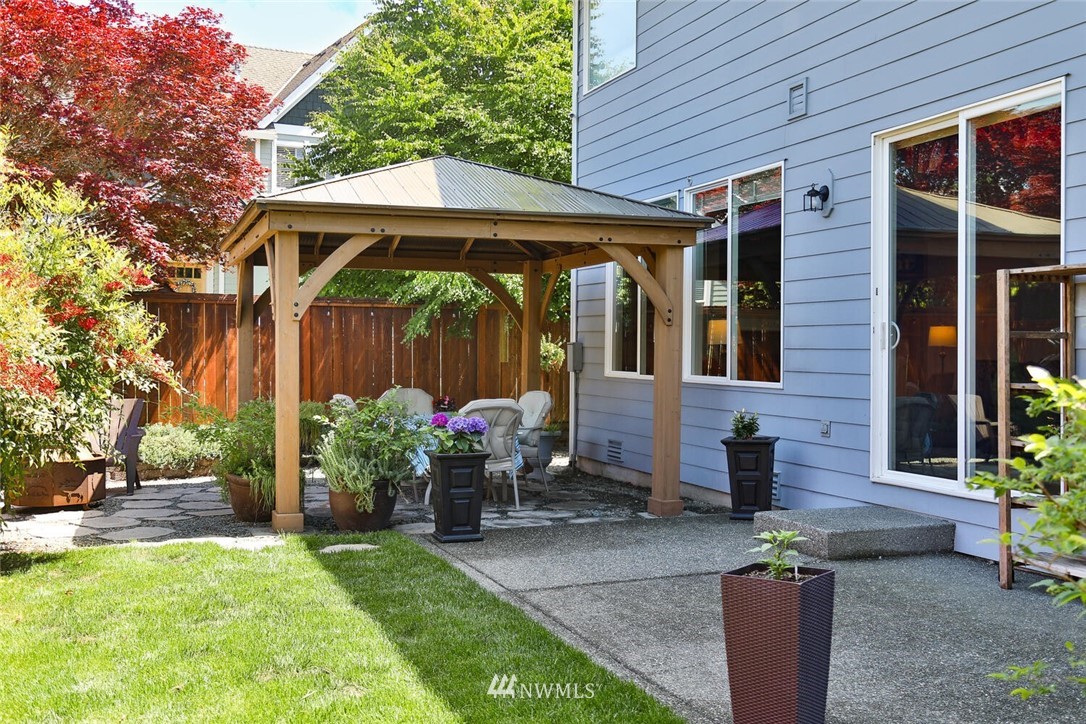 643 Orcas Avenue Northeast Renton, WA 98059 - Photo 34 of 40