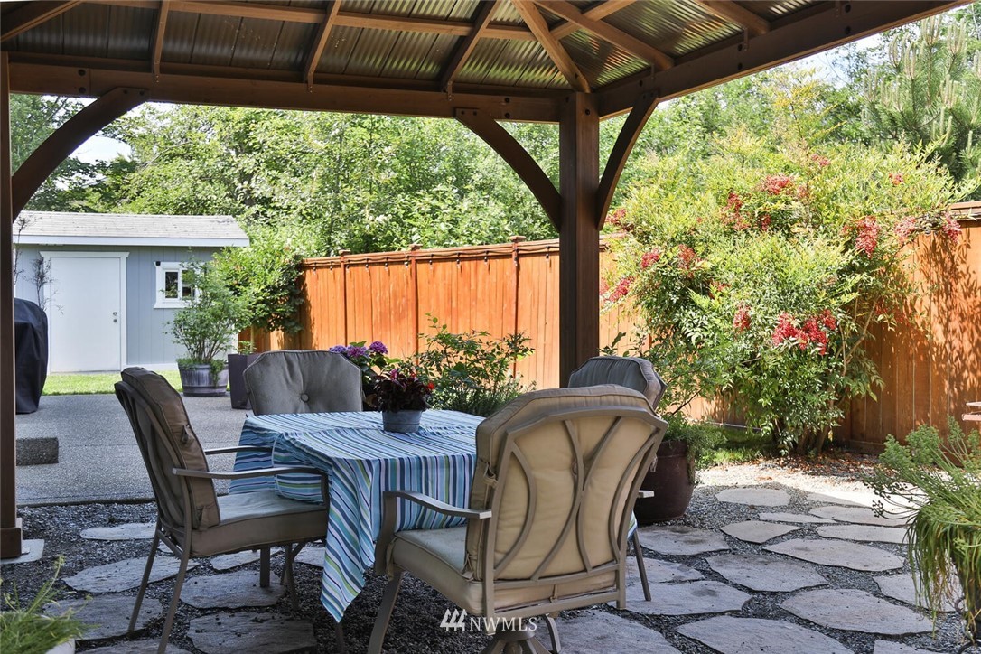 643 Orcas Avenue Northeast Renton, WA 98059 - Photo 35 of 40