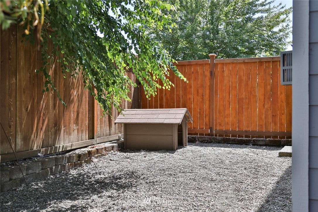 643 Orcas Avenue Northeast Renton, WA 98059 - Photo 37 of 40