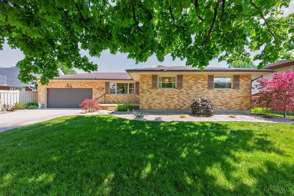 $389,900 | 4540 Cavalier Court, Fairfield, OH 45014