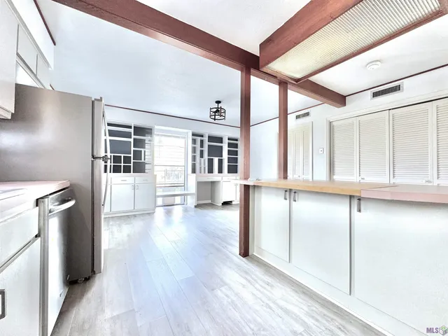 $2,100 | 897 Baird Drive, Baton Rouge, LA 70808