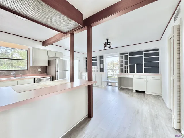 $2,100 | 897 Baird Drive, Baton Rouge, LA 70808