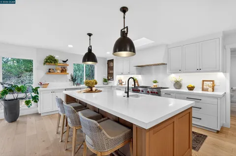 $2,195,000 | 393 Colorados Court, Lafayette, CA 94549