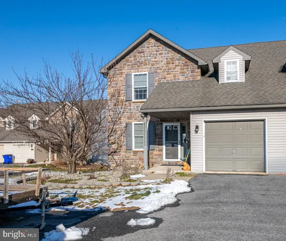 $329,900 | 431 Schaeffer Road, Blandon, PA 19510