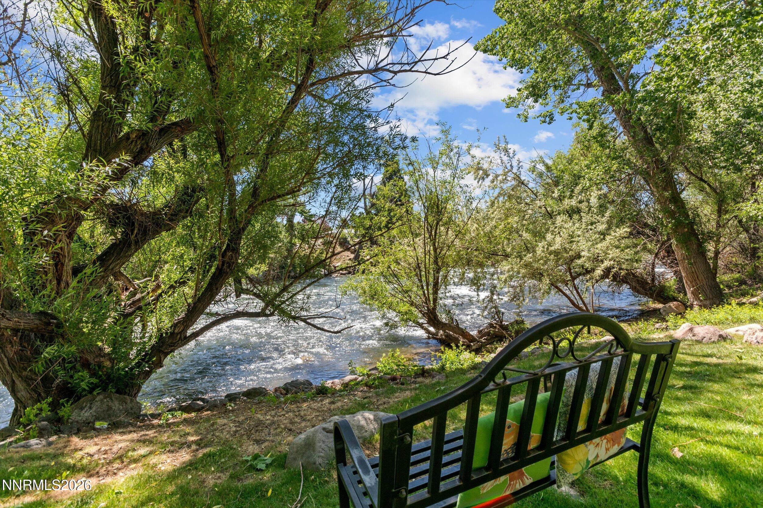 2300 Dickerson Road, Unit 51 Reno, NV 89503 - Photo 31 of 46 a backyard of a house with lots of green space