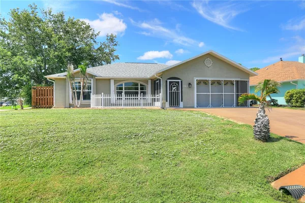 $367,500 | 243 Dickens Avenue, Sebastian, FL 32958